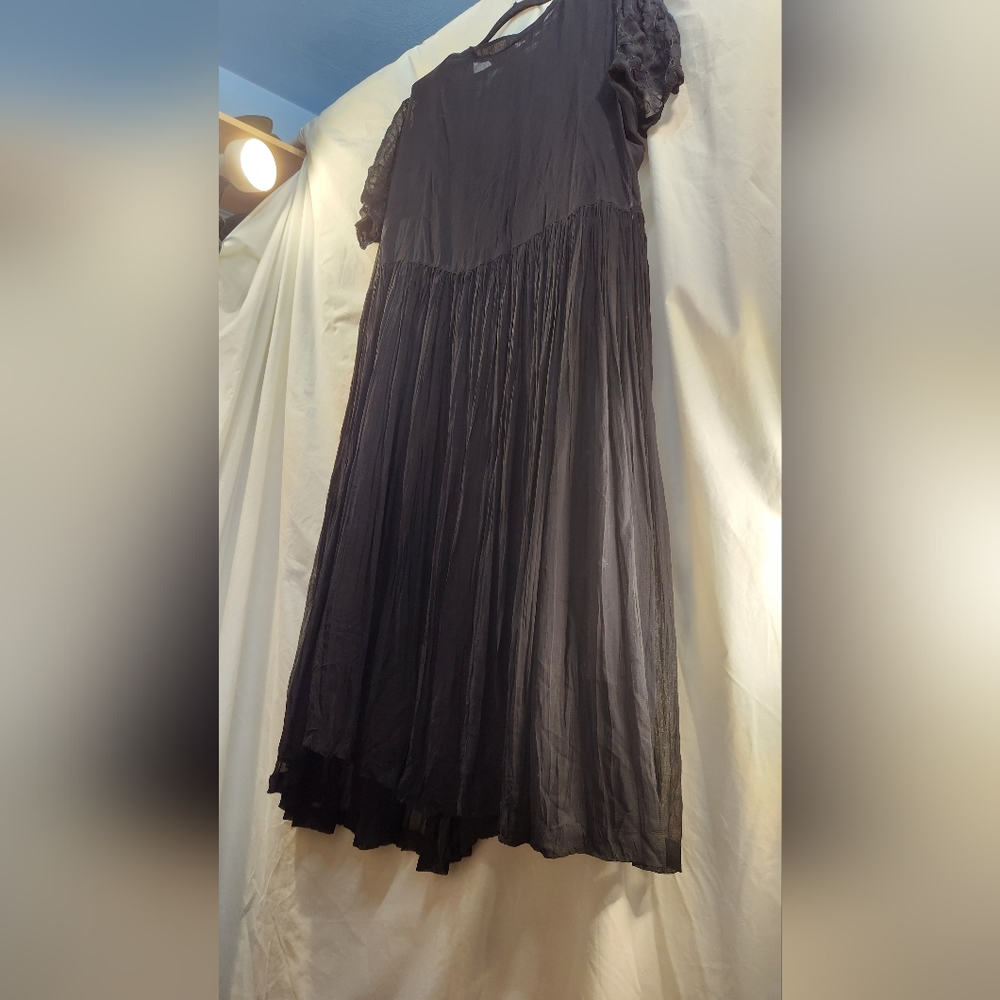 S.ROBERTS DRESS - Picture 4 of 6